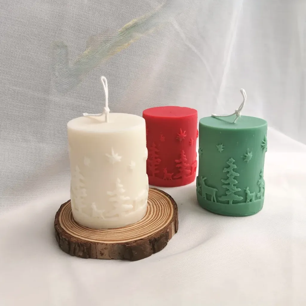 Christmas Pillar Relief Candles