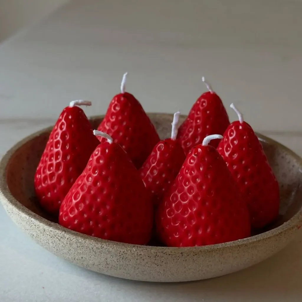 Strawberry Candle