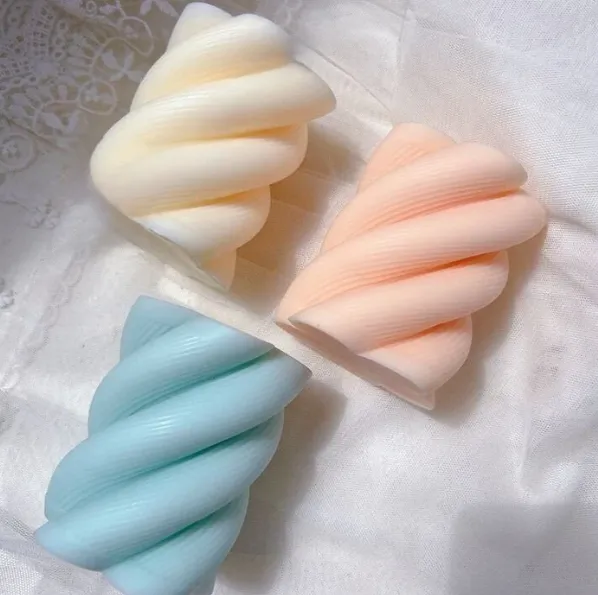 Twisted Spiral Candle